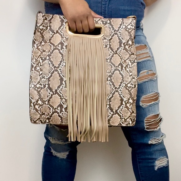Fringe Snake Print Handbag - Picture 2 of 3